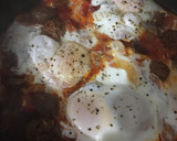 Foto del paso 5 de la receta: Huevos al plato con chorizo (a mi manera)