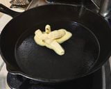 Foto langkah ke 3 dari resep Ayam Cincang Kecap Isian Bakpau.