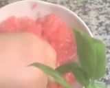 Une image de l'étape 2 de Salade 🍈pomelo 🍋‍🟩curcuma miel🍯.