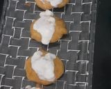 A picture of step 4 of Aloo pakora chat.