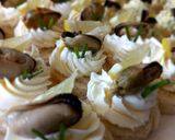 Foto del paso 3 de la receta: Canapés de Queso Philadelphia y Choritos Ahumados