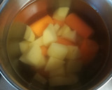 Foto del paso 2 de la receta: Crema de patata y zanahoria para bebés