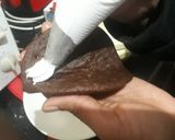 A picture of step 5 of Eggless Chocolate Omelete Cake.