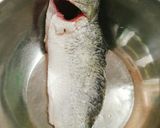 Hình bước làm 1 của món Cá chẽm hấp gừng