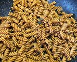 Foto langkah ke 6 dari resep Makaroni spiral pedas daun jeruk.