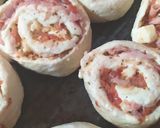 Foto del paso 4 de la receta: Pizza Rolls Con Jamón Y Queso