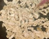 صورة لخطوة 3 من وصفة صينية البروكلي بالفراخ والبشاميل خطيرة 😋😋😋