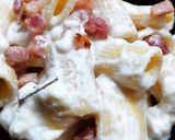 Foto del passaggio 3 della ricetta Mezze maniche con ricotta e pancetta croccante 👍
