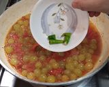 A picture of step 4 of Angoor(grapes)Ki Chutney 🍇🍇.