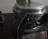 A picture of step 5 of Poshtik Mitha Daliya.