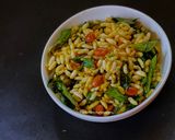 A picture of step 4 of Maharashtrian Bhadang.