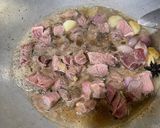 Foto langkah ke 3 dari resep Ungkep Daging Sapi Lobak.