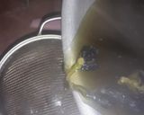 Foto langkah ke 3 dari resep Teh kayu manis bunga telang.