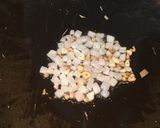 A picture of step 3 of Chicken Clear Soup.