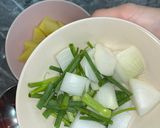 รูปขั้นตอนการทำที่ 4 ของ ไก่ผัดเม็ดมะม่วง สูตรพริกเผา