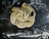 Foto langkah ke 3 dari resep Roti Kismis Manis.