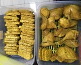 Foto langkah ke 5 dari resep Ayam Goreng + Tempe Ungkep.