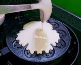 Hình bước làm 3 của món Bánh Kẹp Truyền Thống Miền Tây Hình Trái Tim
