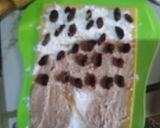 A picture of step 4 of Cinnamon and Raisin twist.
