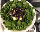 Une image de l'étape 13 de Salade de cresson à l'ugli, pomme, oignon rouge et basilic pourpre.
