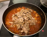 Foto del paso 6 de la receta: Pollo deshilachado (pulled chicken) con patatas