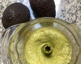 A picture of step 7 of Easy Guacamole.