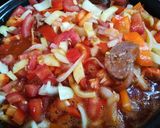 Lecsó füstölt kolbásszal-fehér szalonnával recept fázis 4 fotója