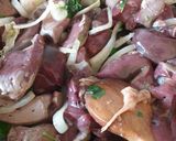 Pirított pulykamáj zöldekkel recept fázis 3 fotója
