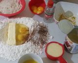 A picture of step 1 of Rosca de Reyes Filled with Cream Cheese.