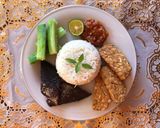 Foto langkah ke 6 dari resep Nasi Liwet Teri Magicom Praktis.