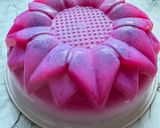Foto langkah ke 6 dari resep Pudding Buah Naga Kelapa.