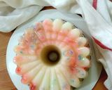 Foto langkah ke 5 dari resep Strowberry Jam Coconut Milky Pudding.