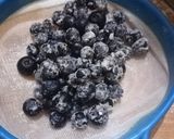 A picture of step 2 of Lemon blueberry cake.