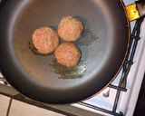 Foto del paso 3 de la receta: Albóndigas rellenas con queso
