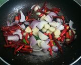 รูปขั้นตอนการทำที่ 1 ของ น้ำยาป่าขนมจีน ตีนไก่+ลูกชิ้นปลา