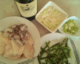 Foto del paso 2 de la receta: Chipirones en salsa, con trigueros
