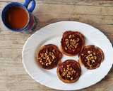 Foto del paso 3 de la receta: Tortitas crujientes a la Miel y Brandy con Chocolate y Nueces