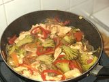 Verduras con pollo salteadas tipo shop suey