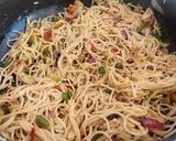 A picture of step 4 of Hakka Noodles.
