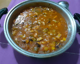 Foto del paso 8 de la receta: Cazuela de alubias con marisco