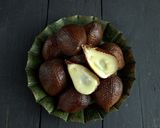 Foto langkah ke 1 dari resep Asinan Salak.