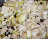 Foto del paso 1 de la receta: Lomos de salmón en salsa de puerro y nueces