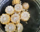 Foto langkah ke 1 dari resep Sayur Bening Bayam & Jagung Manis.