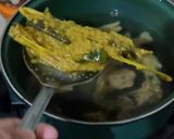 Foto langkah ke 5 dari resep Soto Ayam Ceker Tulangan Kuah Kuning.