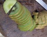 Foto del paso 2 de la receta: Kiwi cheesecake con chía 🥝