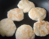 Foto langkah ke 3 dari resep Wingko babat teflon enak.