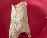 Foto del paso 6 de la receta: Wrap/taco de harina integral relleno de atún, zanahoria, tomate y huevo