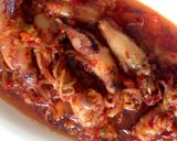 Foto langkah ke 4 dari resep Pedesan Cumi Asin Telur.