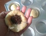 Foto langkah ke 2 dari resep Roti isi Coklat Motif Jamur.