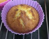 A picture of step 5 of Eggless mawa cup cake topping with shrikhand.